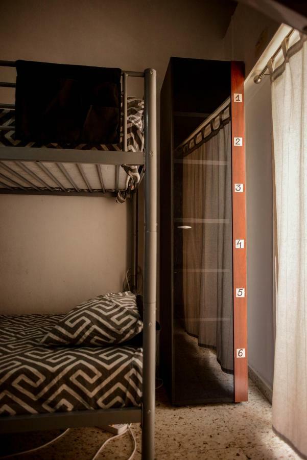 Katka Hostel Ларнака Экстерьер фото